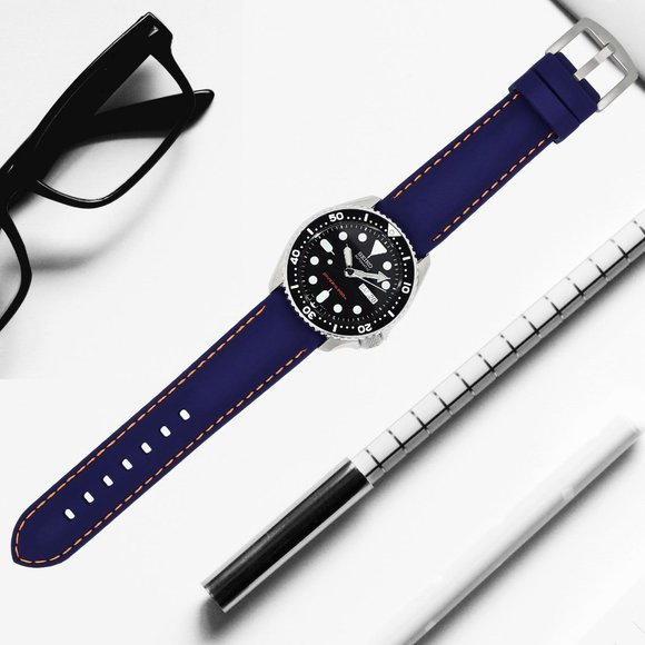 22MM Premium Blue Silicone Replacement Watch Band Quick Release - Picture 4 of 4